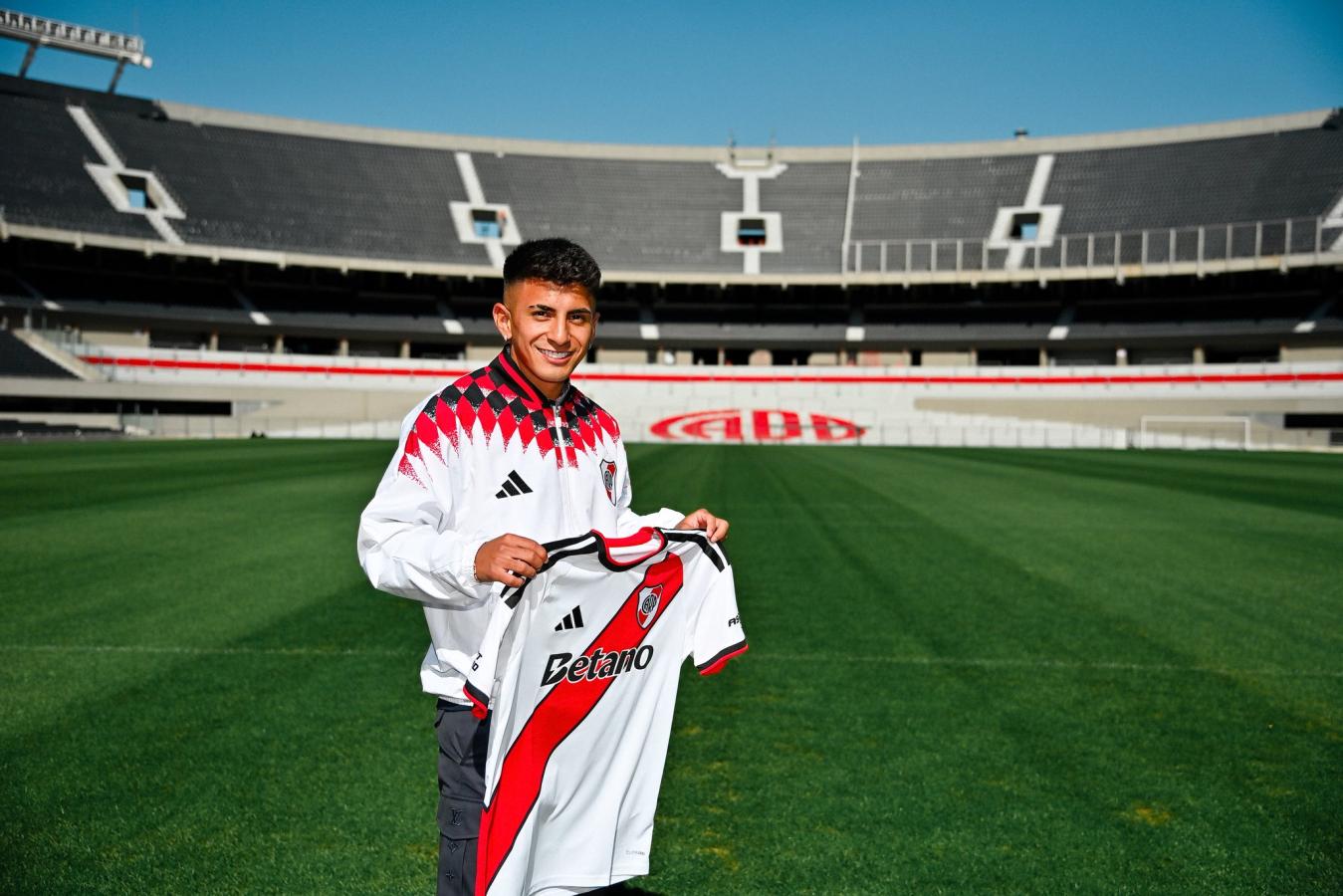 Imagen Thiago Almada, el refuerzo top del Mercado 2026