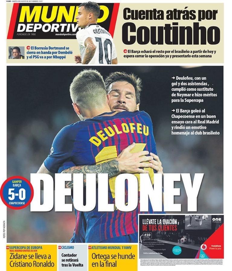 Imagen Otros tiempos: Deulofeu abrazado a Messi.