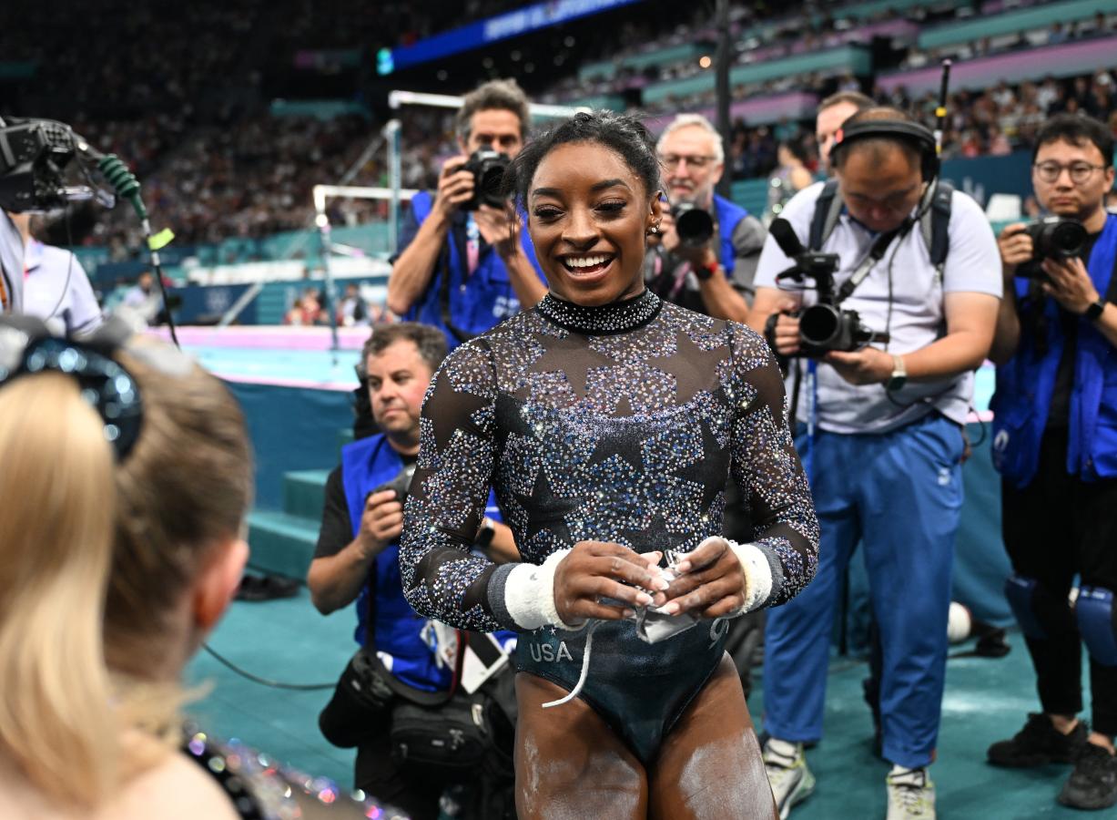 Imagen Simone Biles, en su regreso olímpico en París. Imagen: AFP