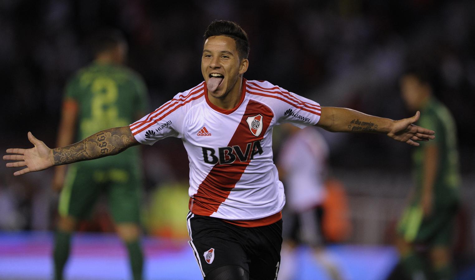 Imagen Sebastián Driussi, otro que parece peleado con la red.