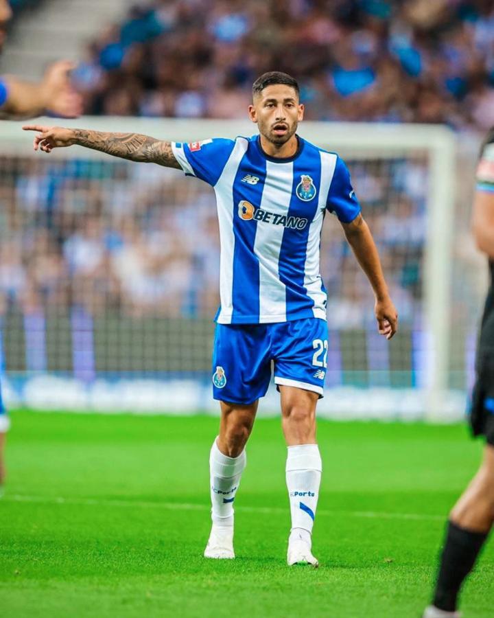 Imagen Alan Varela, el dueño del mediocampo en Porto. Podría partir a la Serie A.