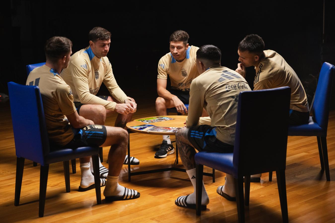 Imagen Cinco campeones y una forma distinta de recordar el Mundial de Qatar.