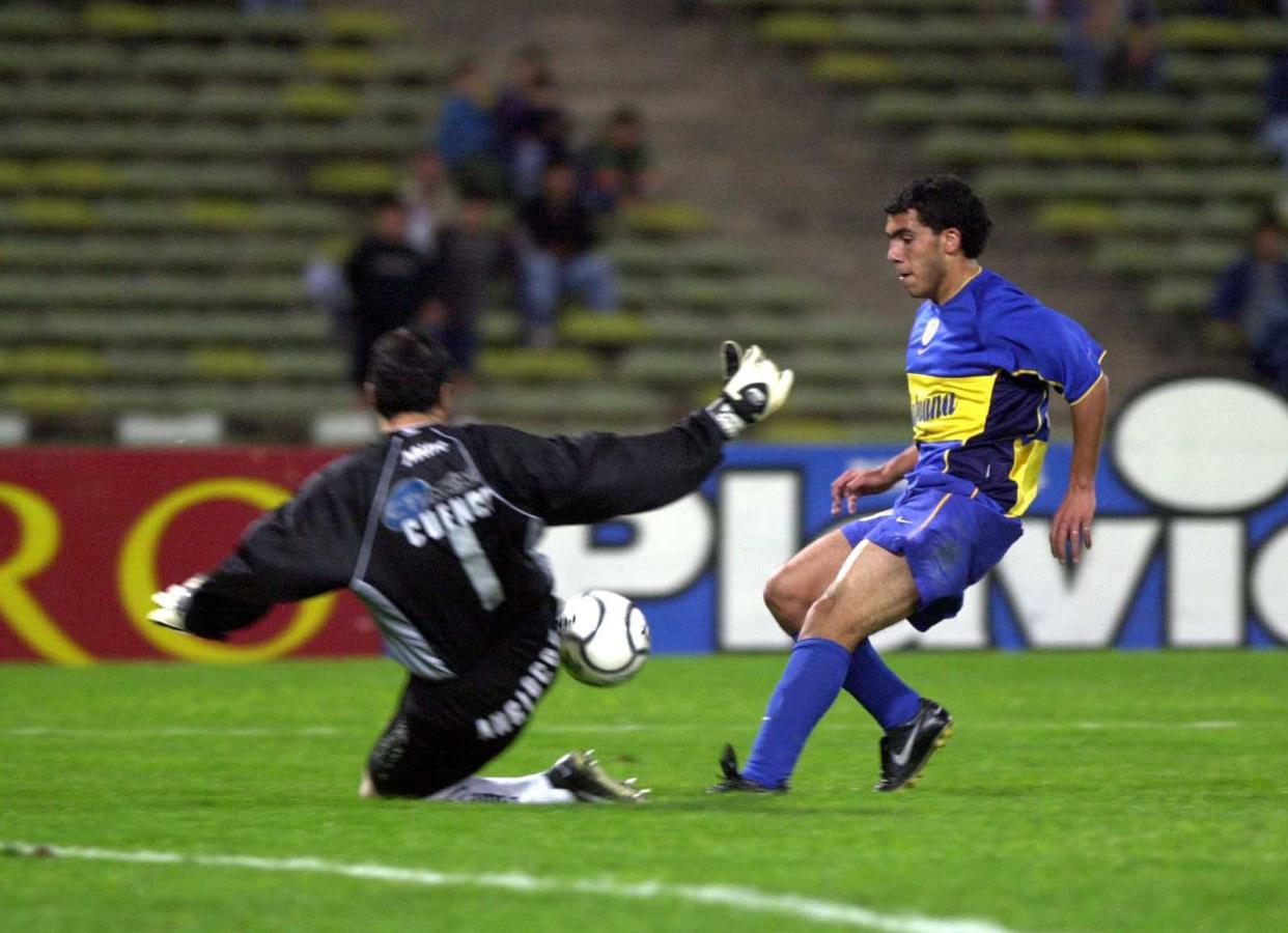 Imagen de A 25 años del debut de Tevez: el particular aviso de Bianchi y la fecha confirmada para su despedida