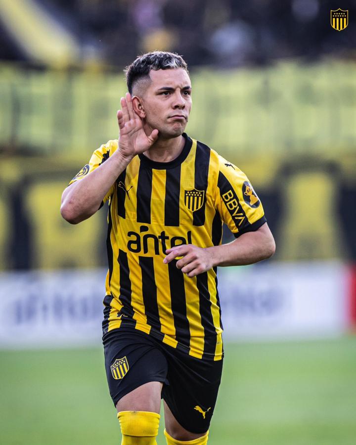 Imagen Leo Fernández, el MVP del certamen. Foto: Peñarol