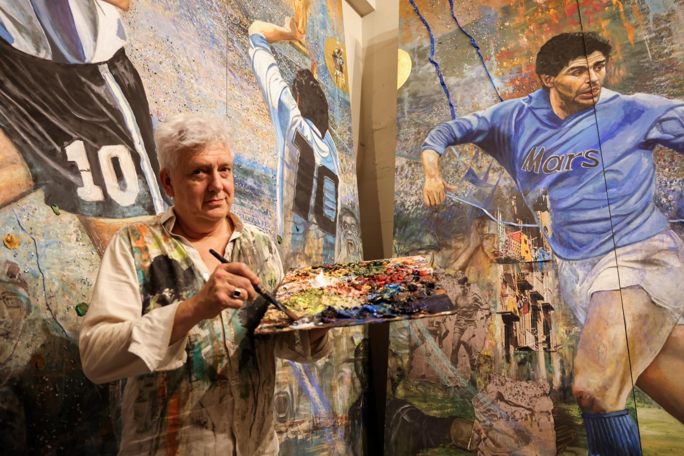 Imagen El artista, la Copa del Mundo y Napoli, en una imagen emotiva. Foto: Gonzalo Colini.