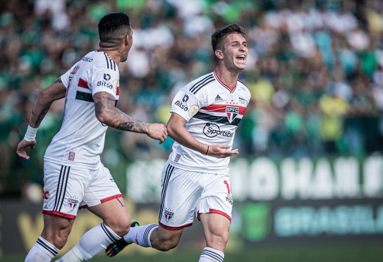 Imagen Giuliano Galoppo analiza salir de São Paulo ante las escasas oportunidades.