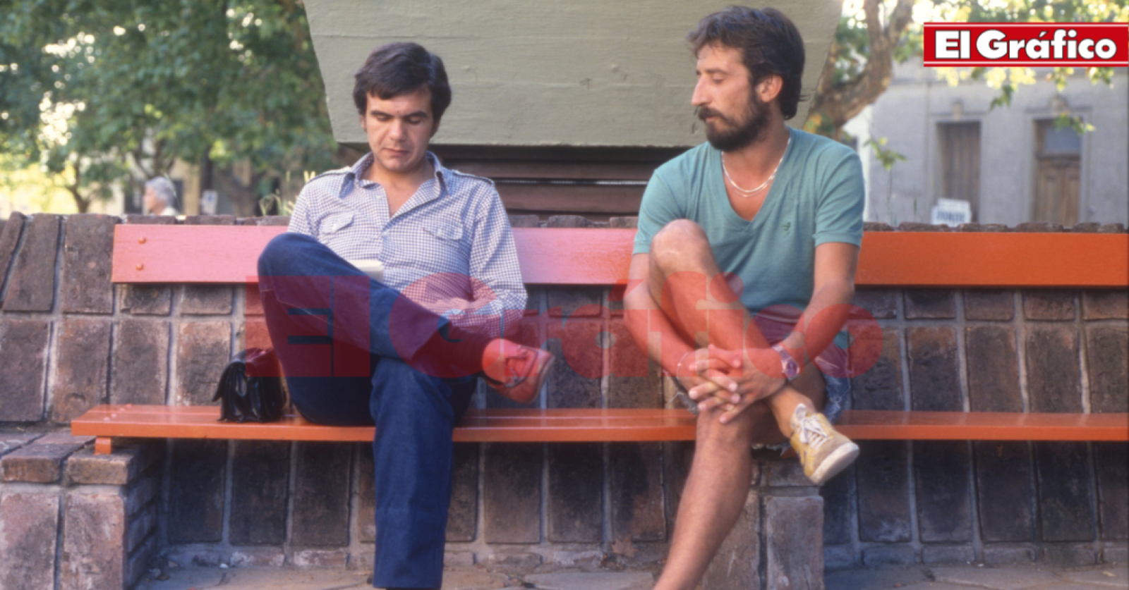 Imagen Daniel Herrero, charlando con Daniel Galotto de El Gráfico, en 1981