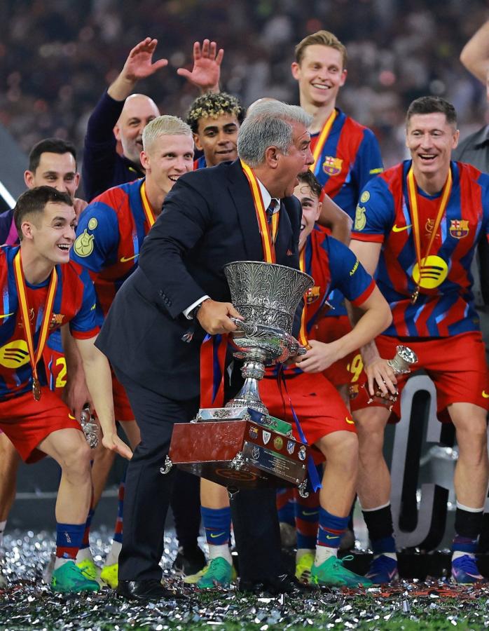 Imagen Real Madrid no respetó el pasillo y Laporta se enojó.