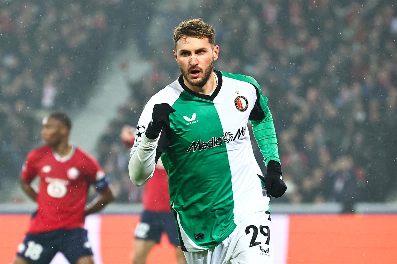 Imagen Santiago Giménez, argentino nacionalizado mexicano, pasará de Feyenoord a Milan. Foto: AFP