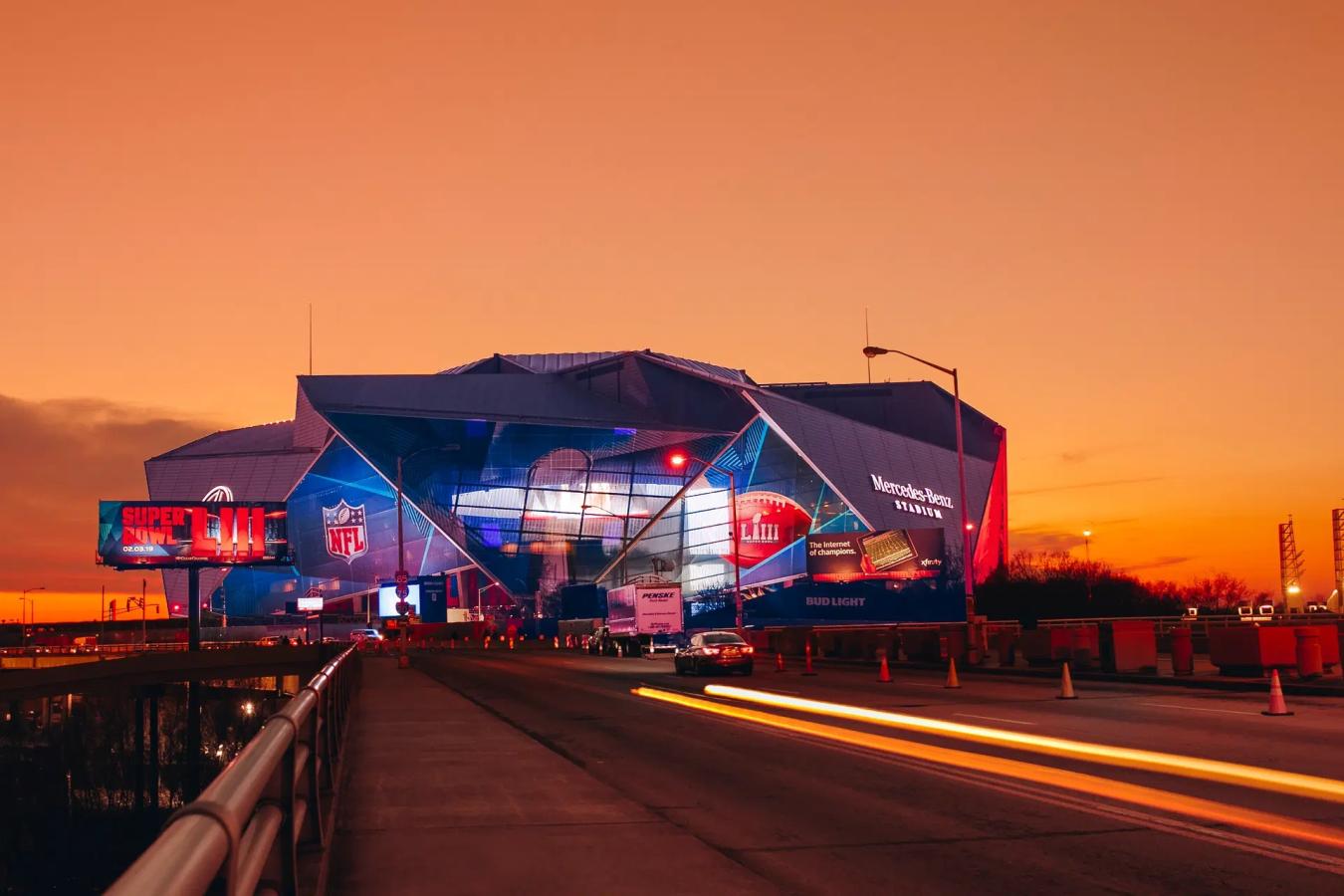 Imagen El majestuoso estadio Mercedes Benz tiene capacidad para 71 mil personas.