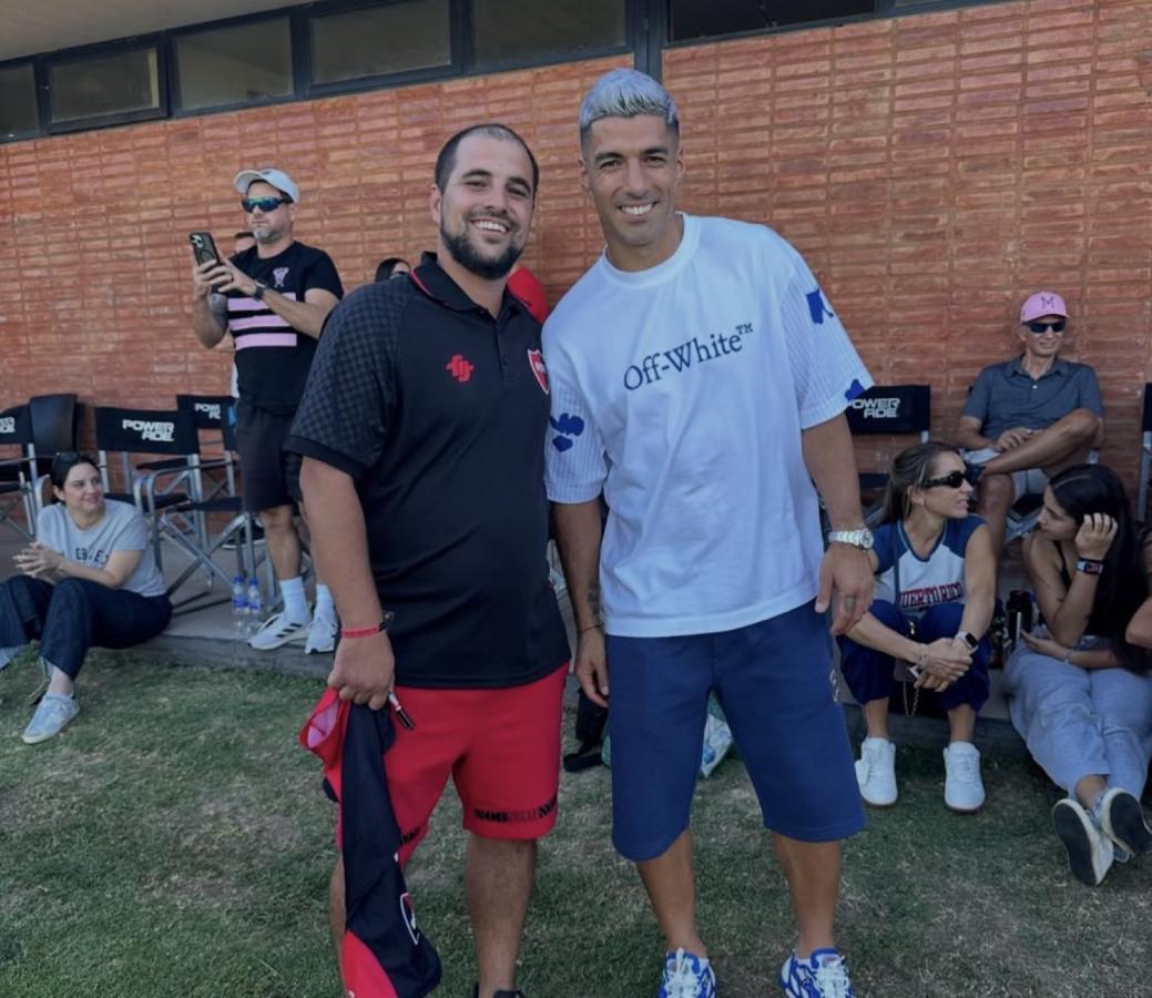 Imagen Luis Suárez, otra estrella en el predio de Newell's.