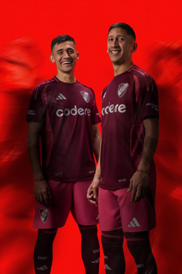 Imagen Así es el nuevo conjunto alternativo de River.