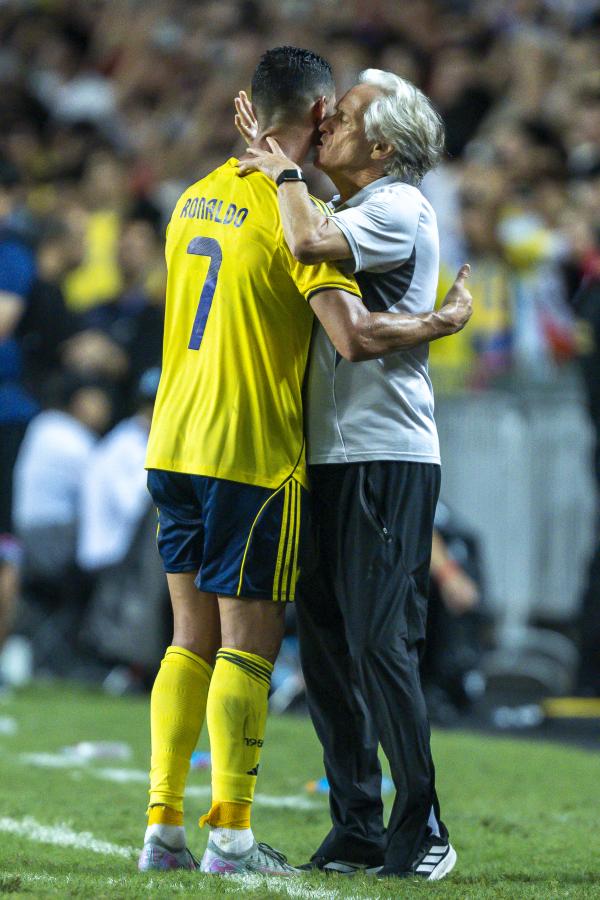 Imagen Jorge Jesús y Cristiano Ronaldo ganaron juntos la liga saudí con Al Nassr.
