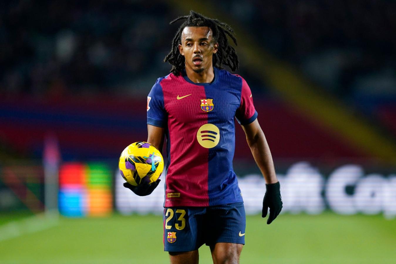 Imagen Jules Kundé, el jugador con más partidos en 2024.