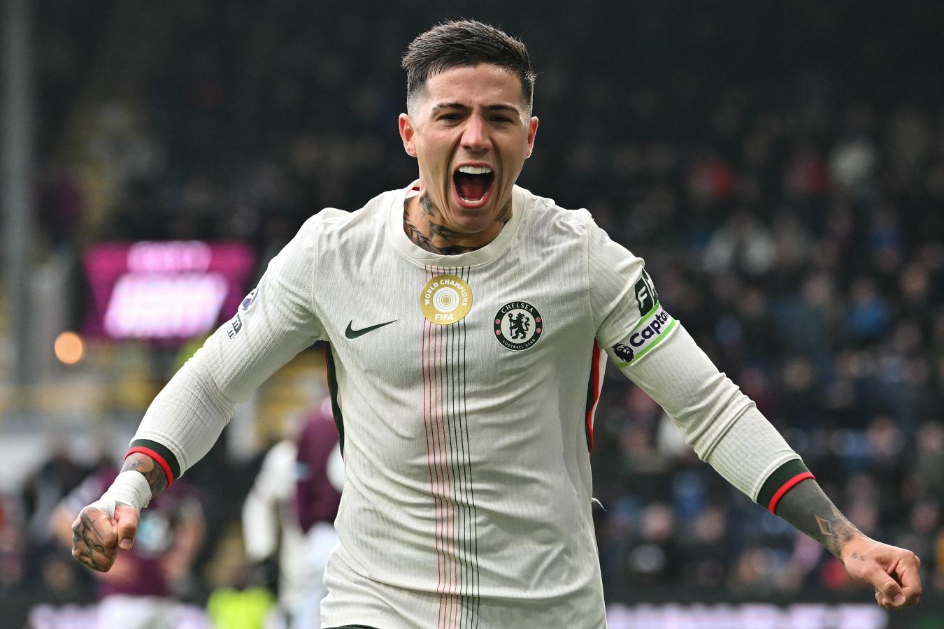Imagen Enzo Fernández, en la mira de PSG: pagarían 150 millones de dólares.