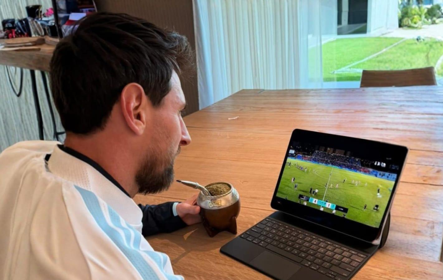 Imagen de Messi ya disfruta del Eldense: goleada y primer triunfo en casa para salir del descenso