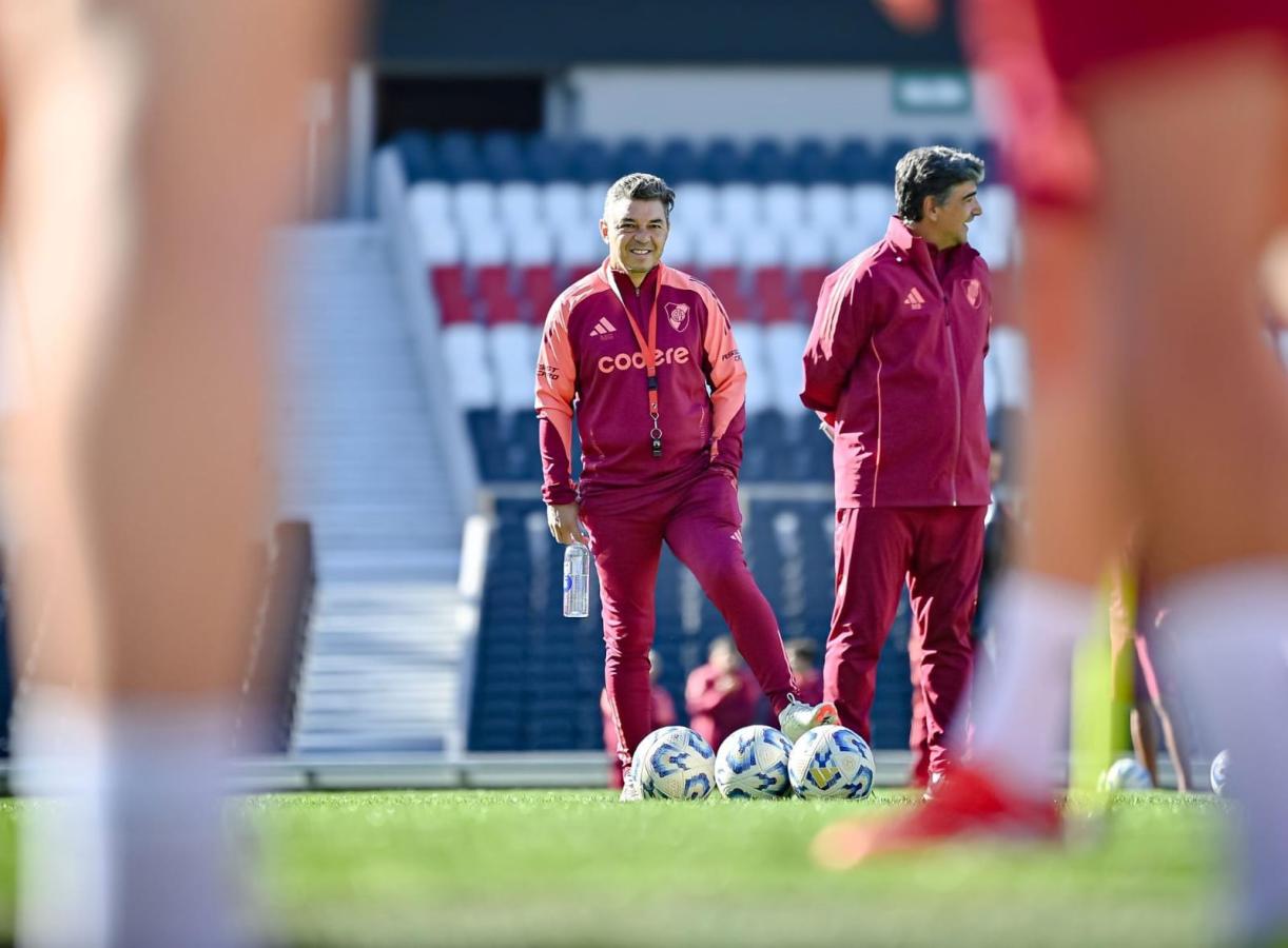 Imagen Gallardo definió el equipo con Nacho Fernández en el medio.