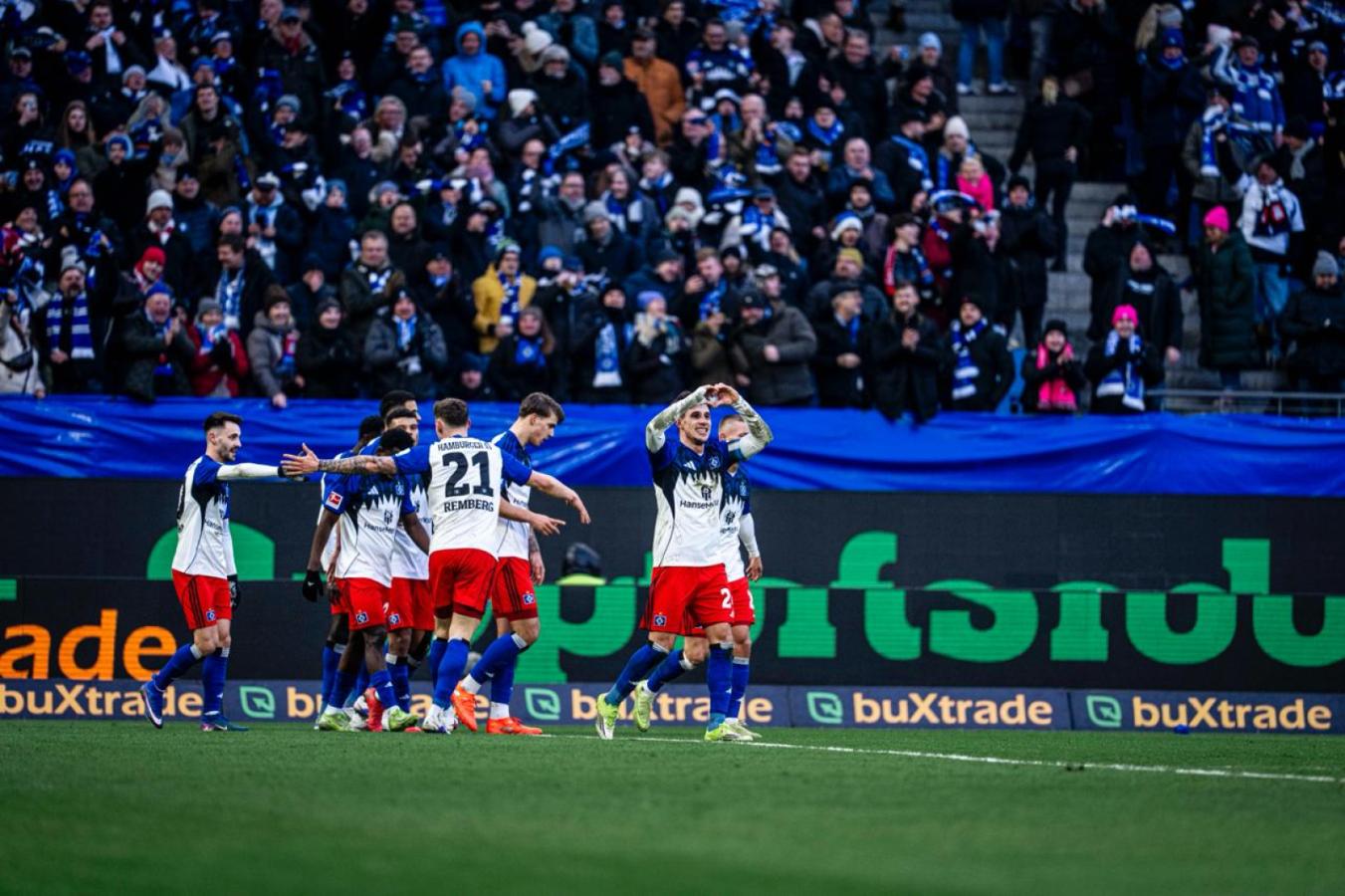 Imagen El festejo de Capaldo, su primero en la actual Bundesliga.
