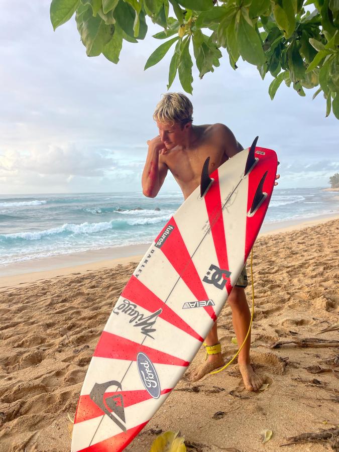 Imagen Thiago Passeri, el gran surfista joven del momento, el hijo de Martín, máximo ganador del surf nacional.