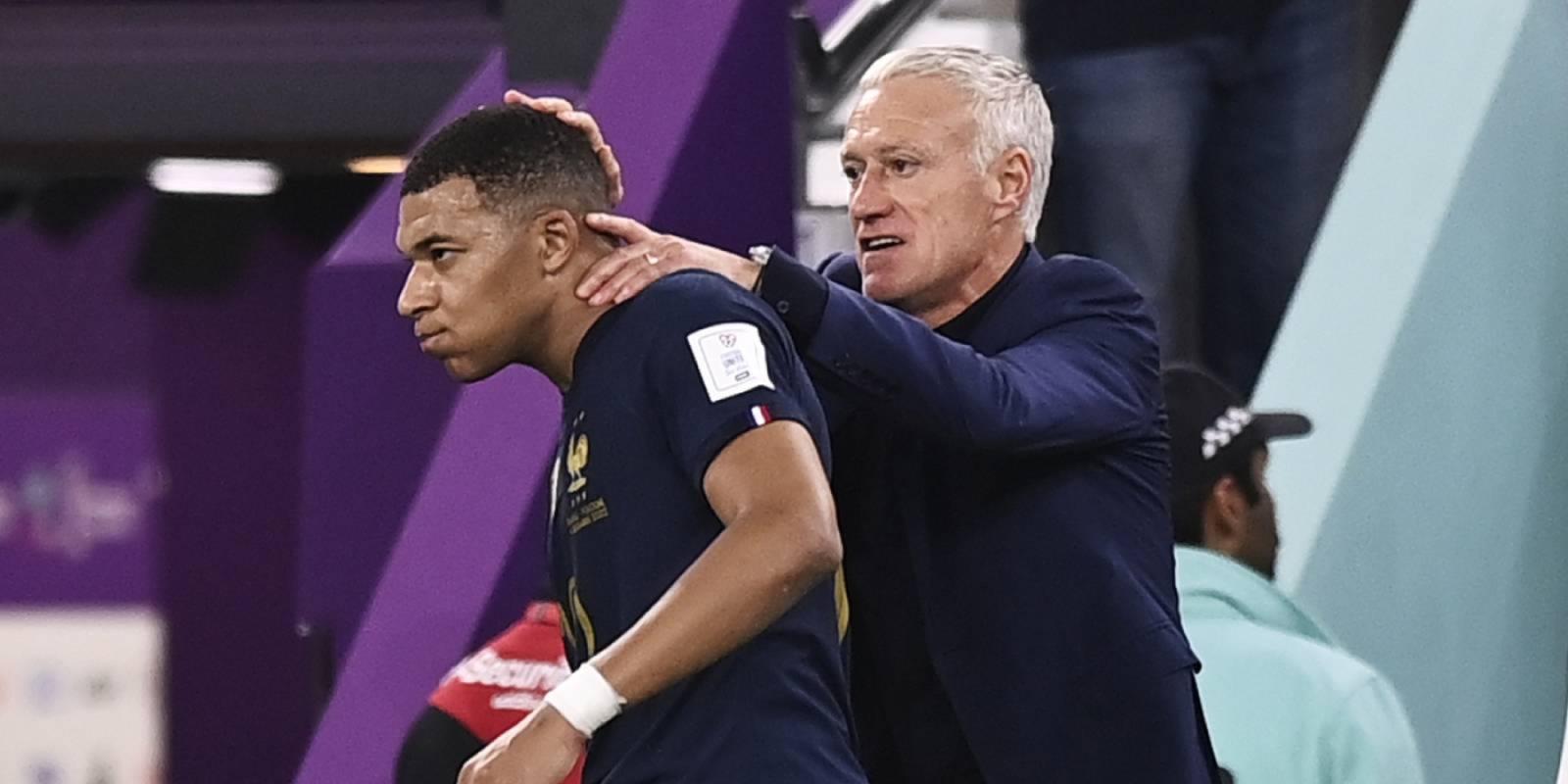 Imagen Deschamps aclaró que la no convocatoria de Mbappé es por decisión deportiva y no por las denuncias por presunta violación.