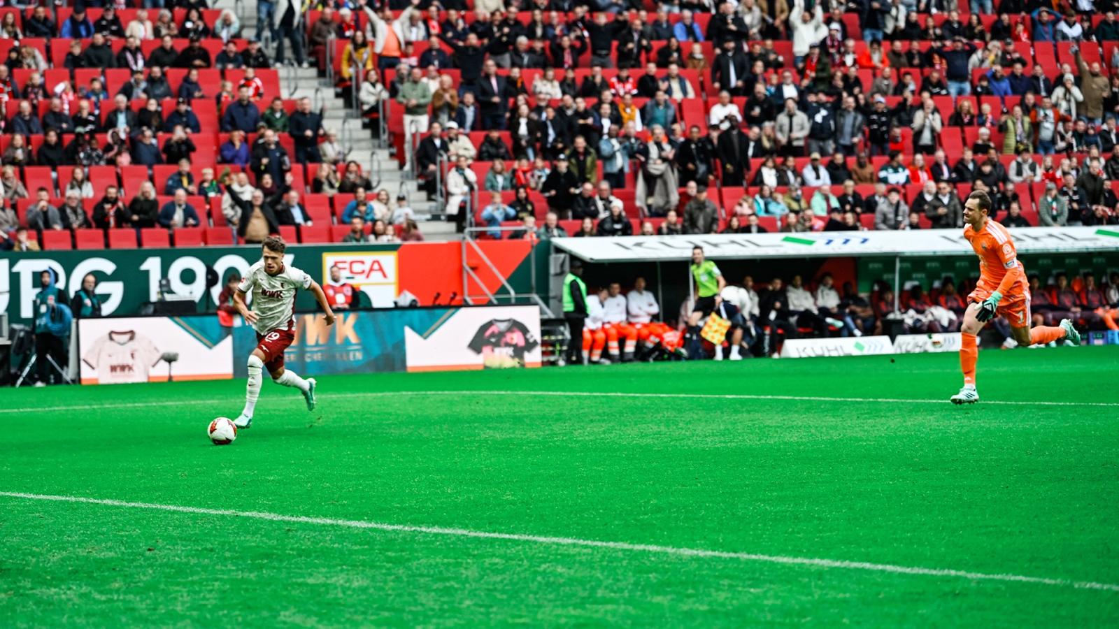 Imagen de ¿Qué se puede hacer en 8 segundos? El insólito blooper de Neuer que quebró un récord histórico en la Bundesliga
