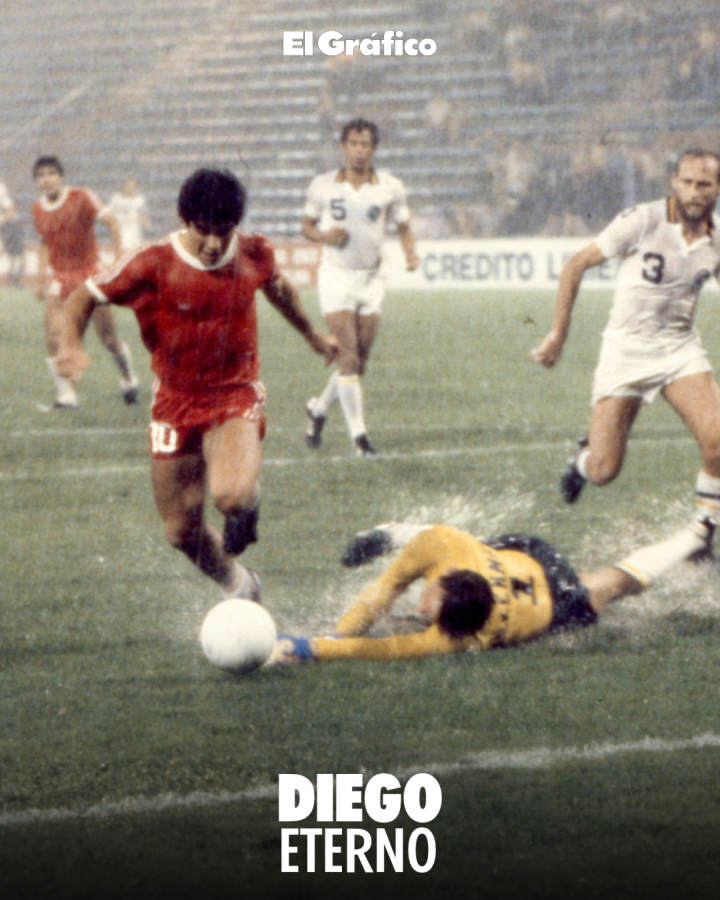 Imagen Partido amistoso entre Argentinos Juniors y el New York Cosmos, jugado el 21 de marzo de 1980.
