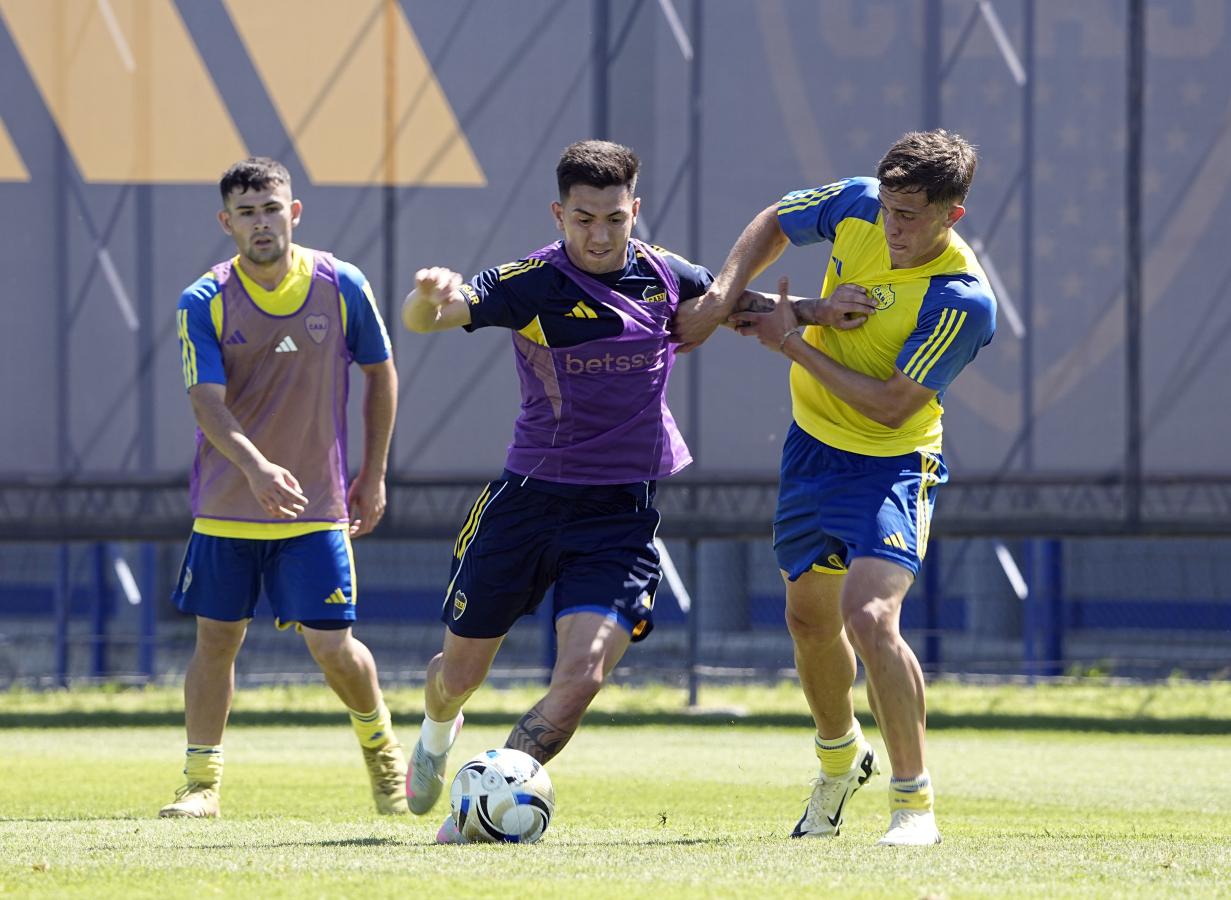 Imagen Alan Velasco fue parte de una práctica de fútbol reducido con juveniles.