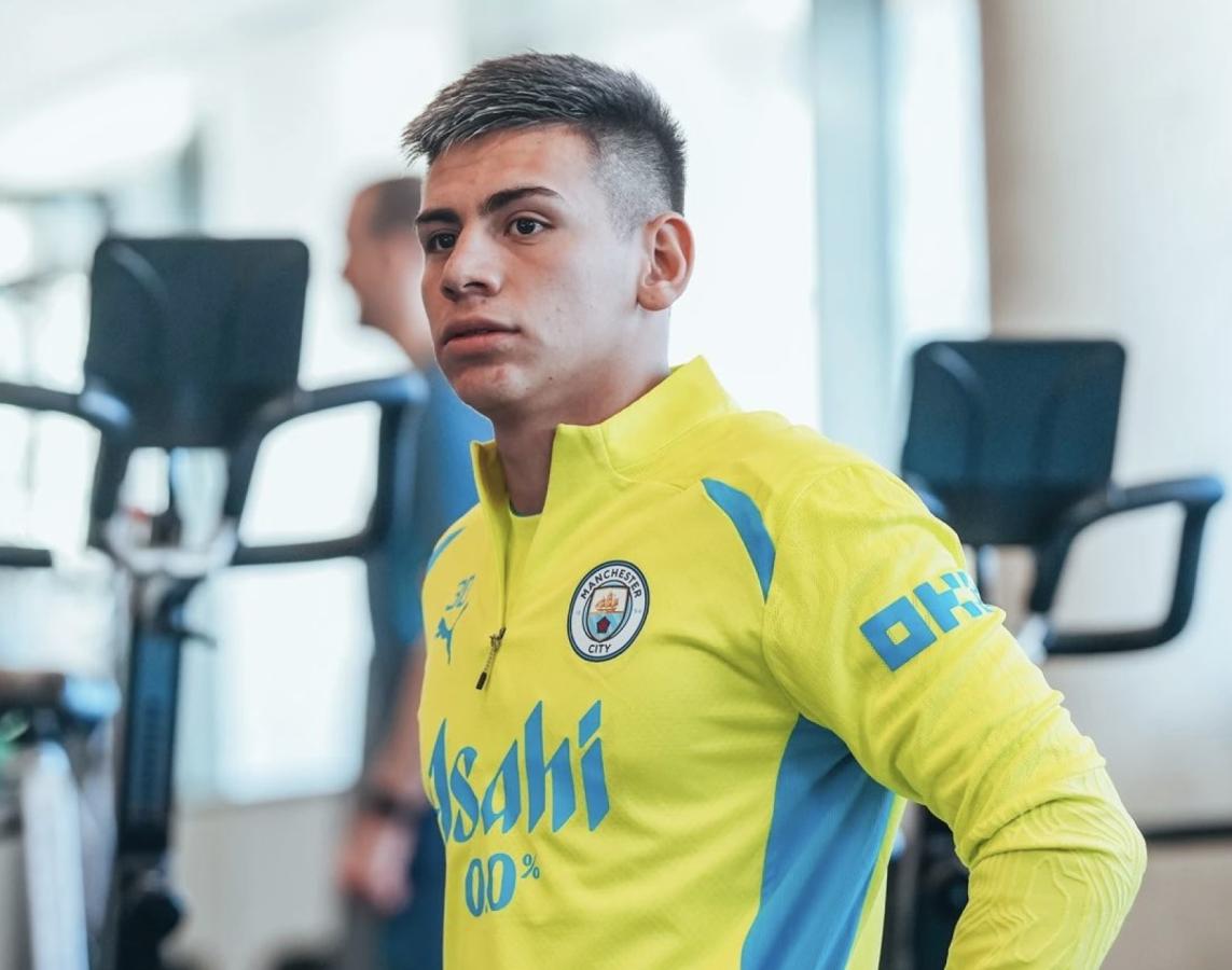 Imagen Sin debutar en Manchester City, Echeverri iría a préstamo a Girona.