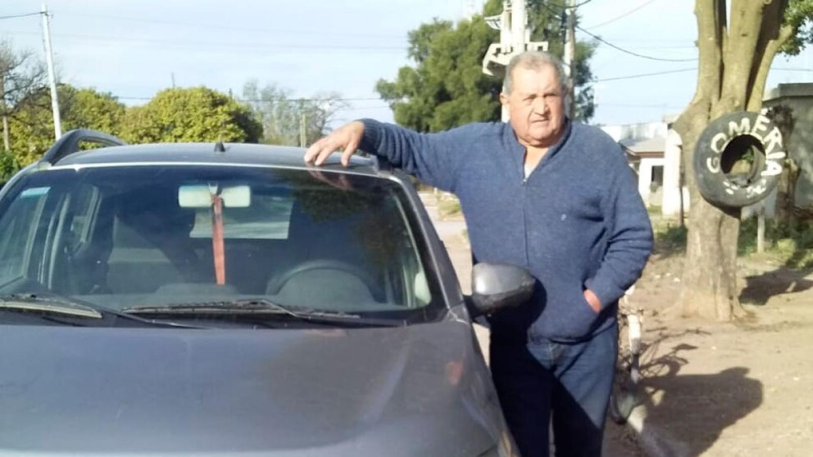 Imagen De futbolista a remisero, la historia de vida de Héctor Ártico.