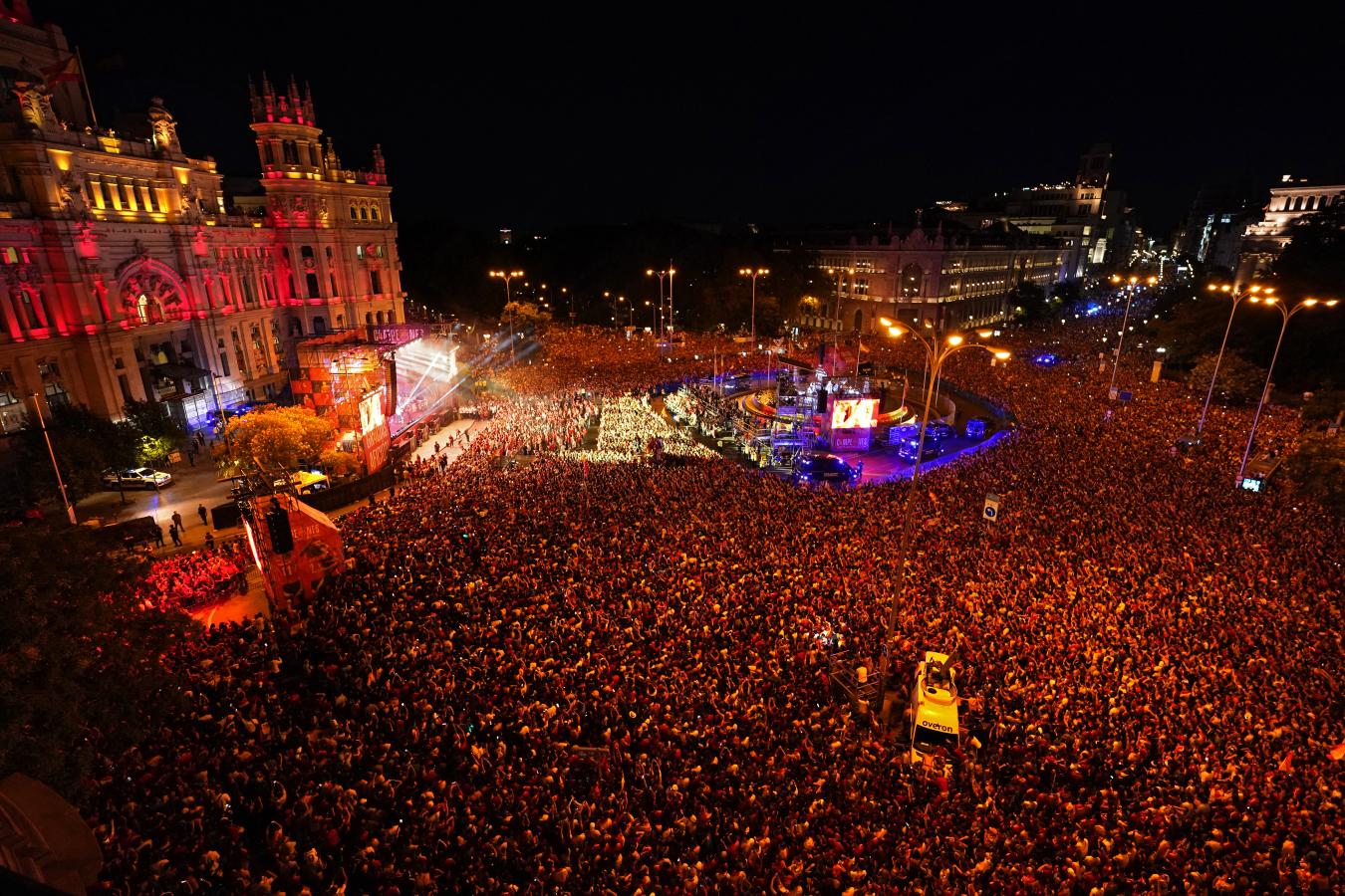 Imagen Una multitud celebró en las calles de España el título de la Eurocopa (AFP).