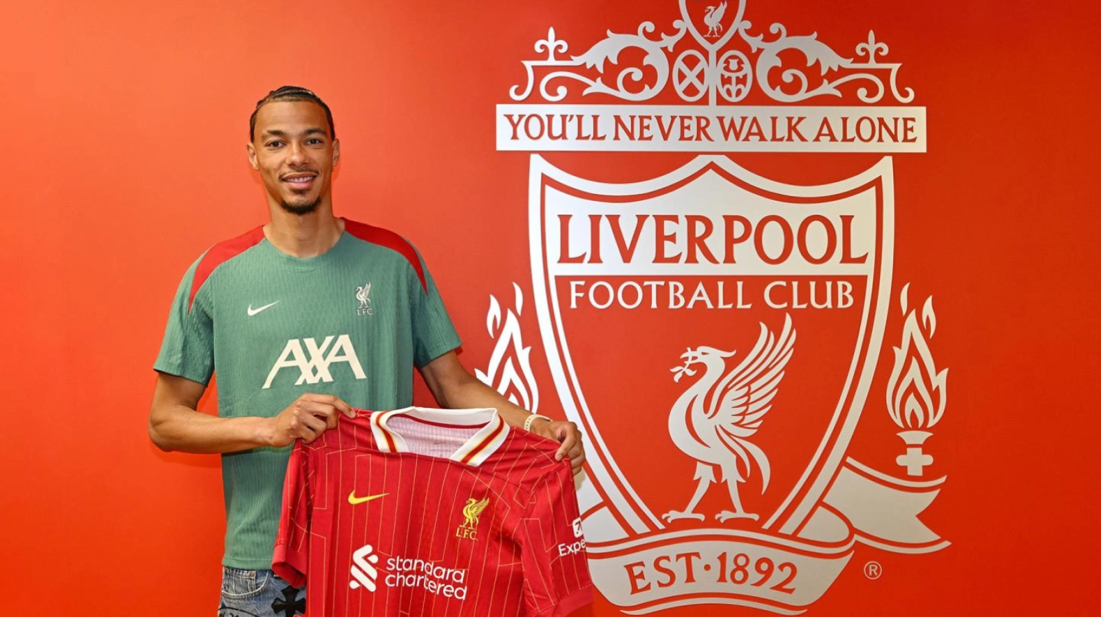 Imagen Hugo Ekitike en su nueva casa: Liverpool.