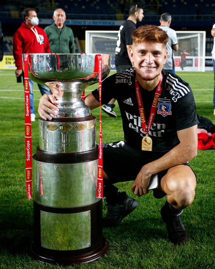 Imagen Gil jugó 4 años en Colo Colo. Fueron 158 partidos, marcó 21 goles y ganó 6 títulos.