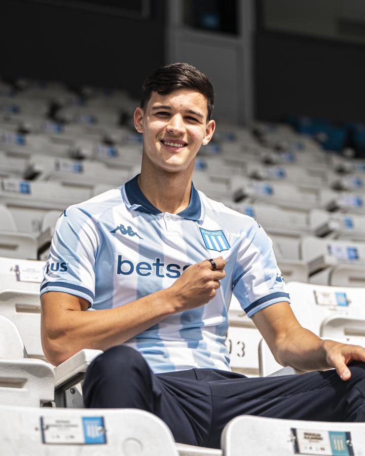 Imagen Scaloni, contento con la llegada de Carboni a Racing.