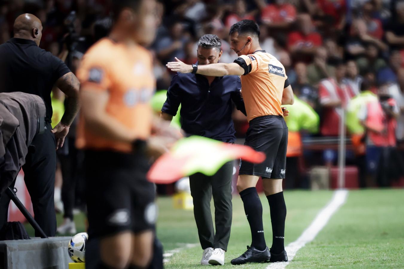 Imagen Gallardo viene de ser expulsado en la liga local. Su equipo atraviesa una crisis futbolística. Fotobaires.