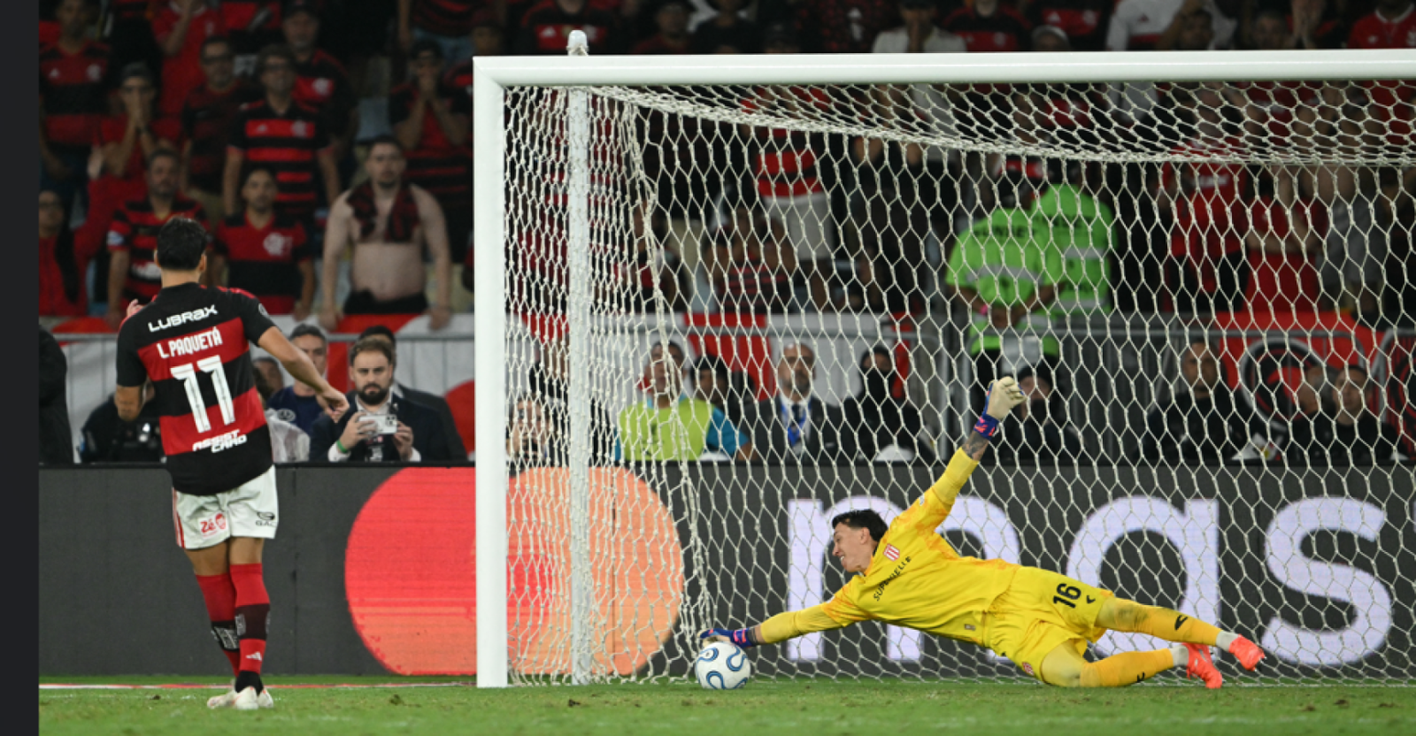 Imagen de Estudiantes rompió el karma de los penales en la Libertadores y ratificó que patear segundo no es impedimento