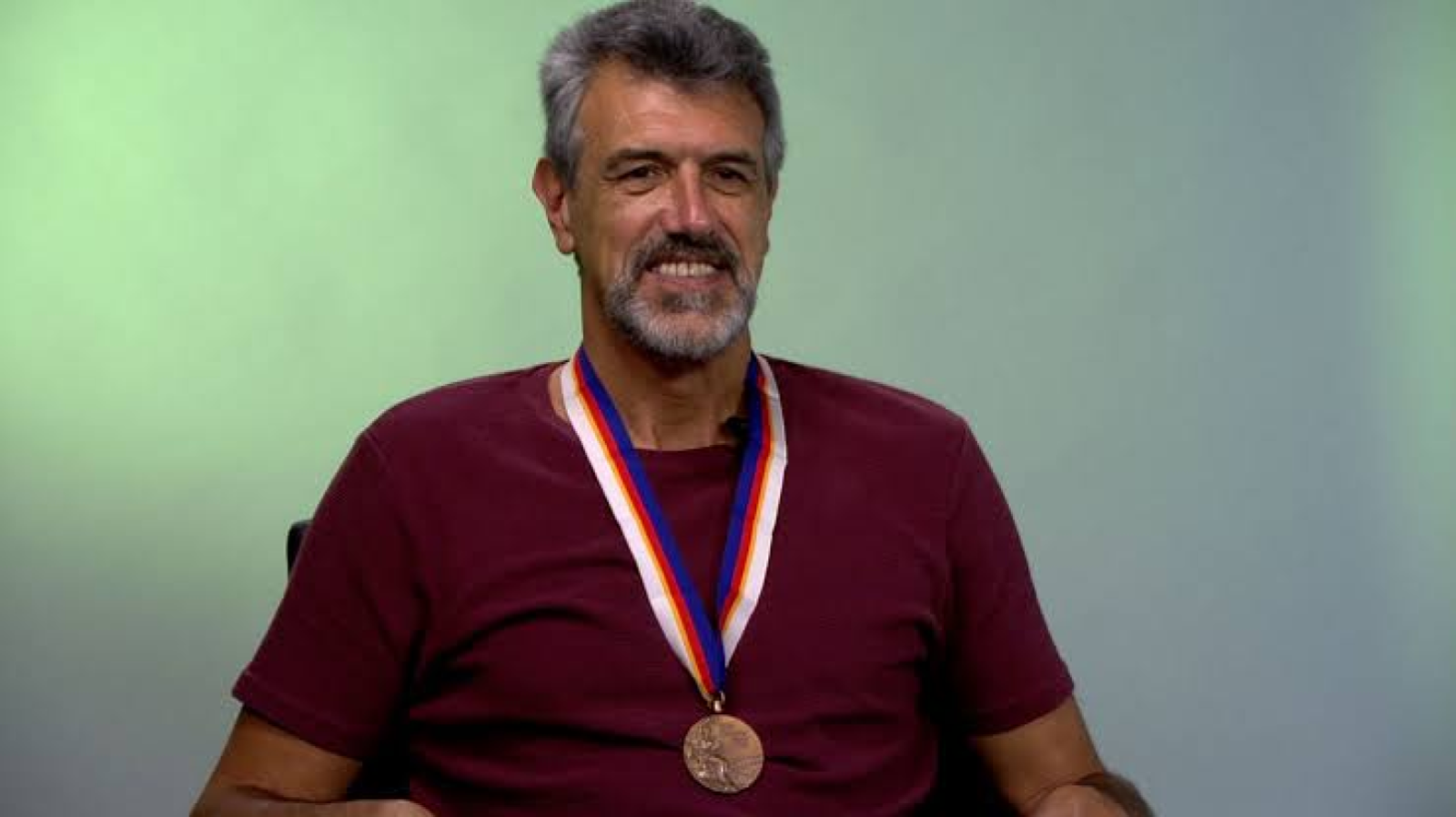 Imagen Hugo Conte, medallista olímpico y gloria del vóley argentino, justificó las ausencias en la inauguración.