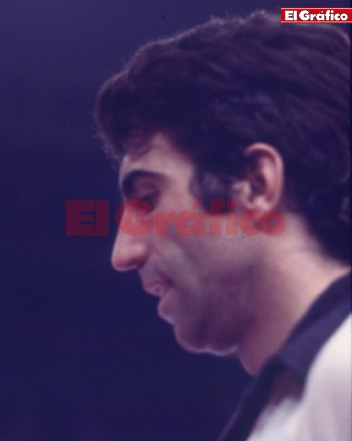 Imagen Manuel Orantes, el perjudicado por el triunfo de Vilas con apendicitis.