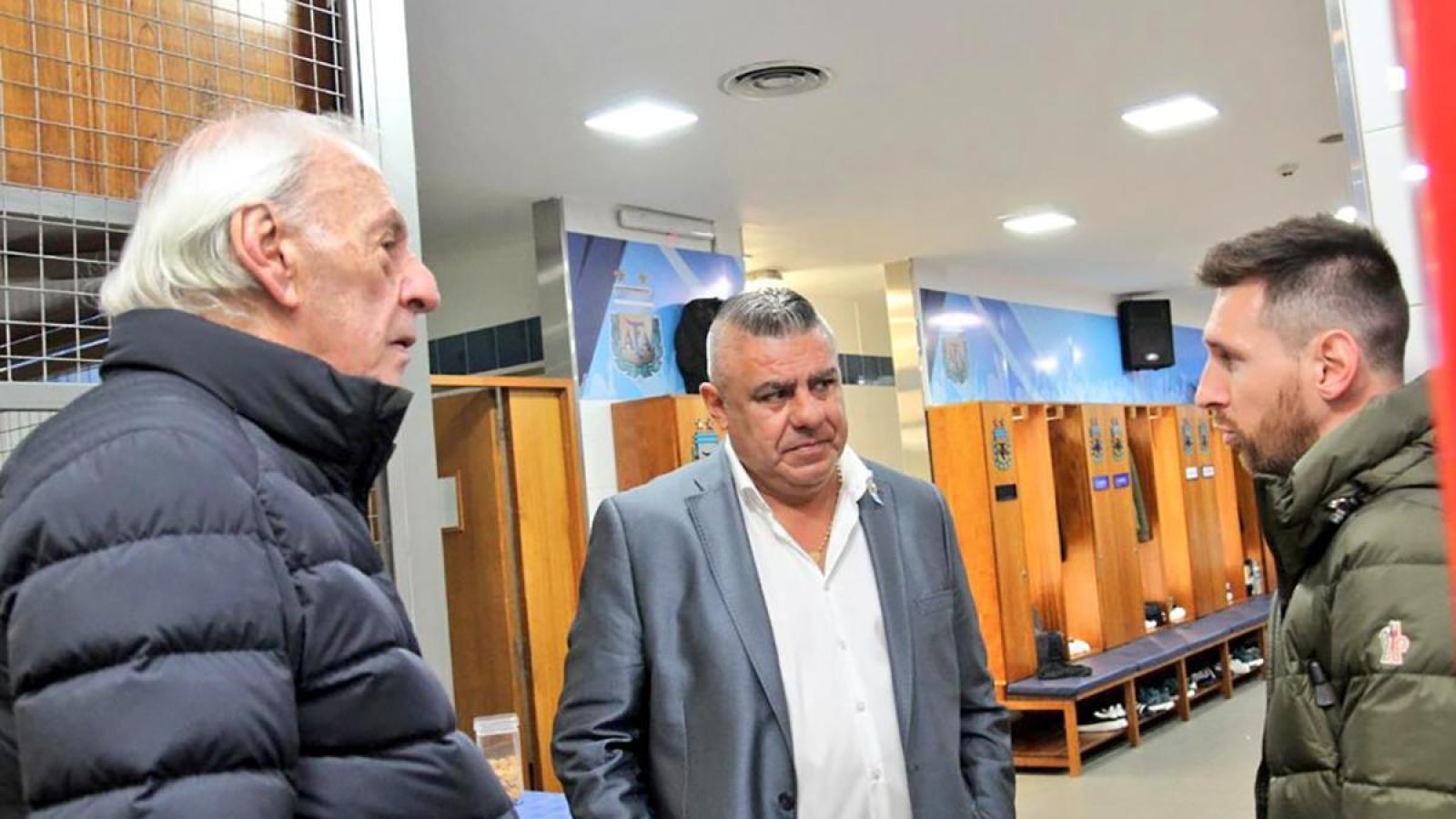 Imagen El primer encuentro cara a cara entre César Menotti y Lionel Messi.