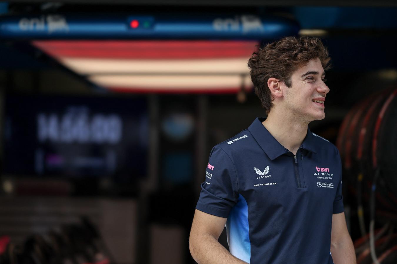 Imagen Franco Colapinto sonríe. En Ímola volverá a la F1. AFP.