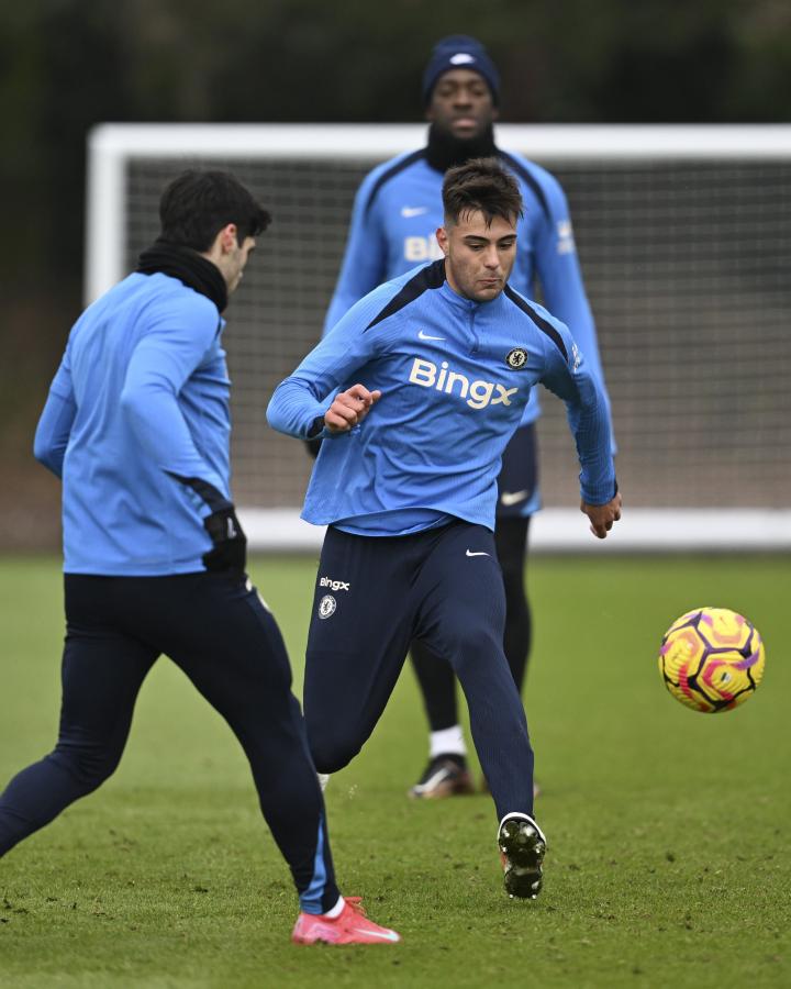 Imagen Anselmino aún no debutó en Chelsea.