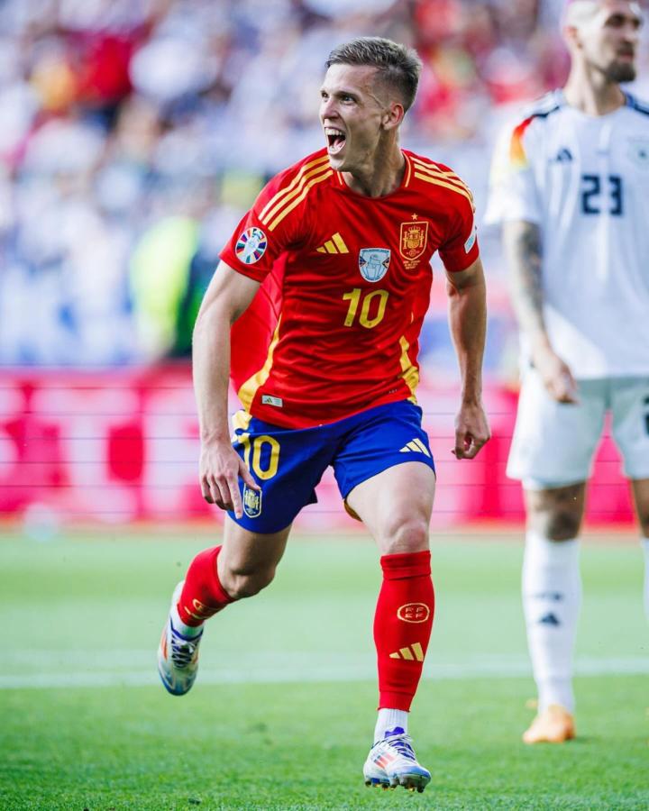 Imagen Desde el banco, Dani Olmo fue una pieza clave para España en la obtención de la Eurocopa.
