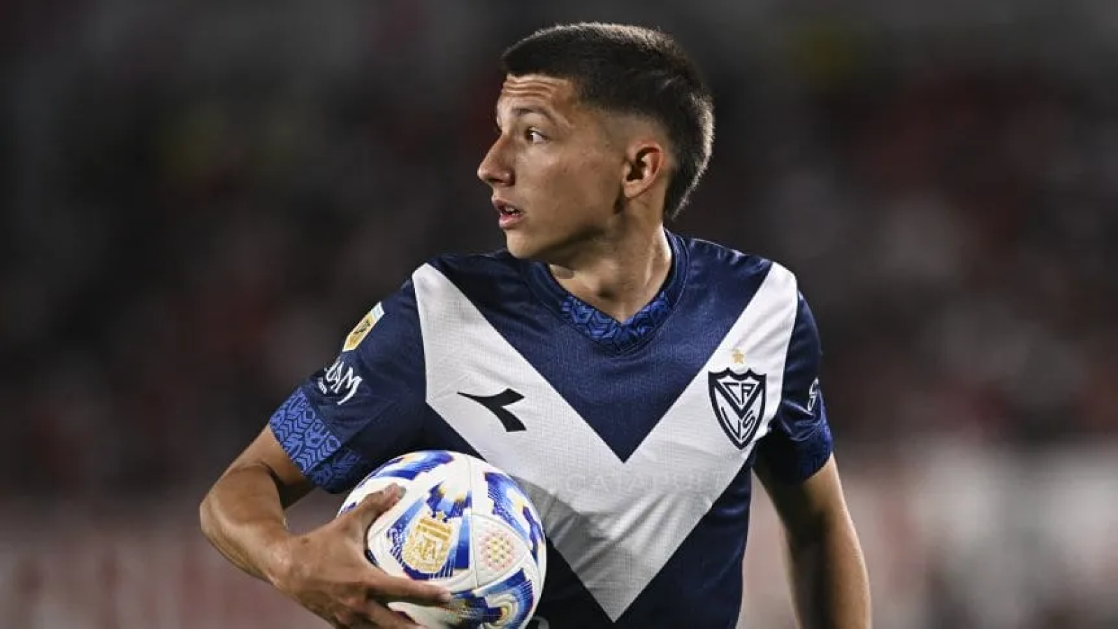 Imagen Thiago Fernández se fue mal de Vélez. Hace más de un año que no pisa un campo de fútbol.