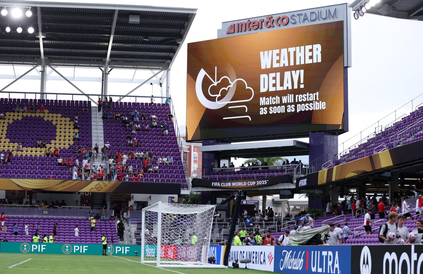 Imagen El partido estuvo interrumpido en Orlando a raíz del clima en la región.