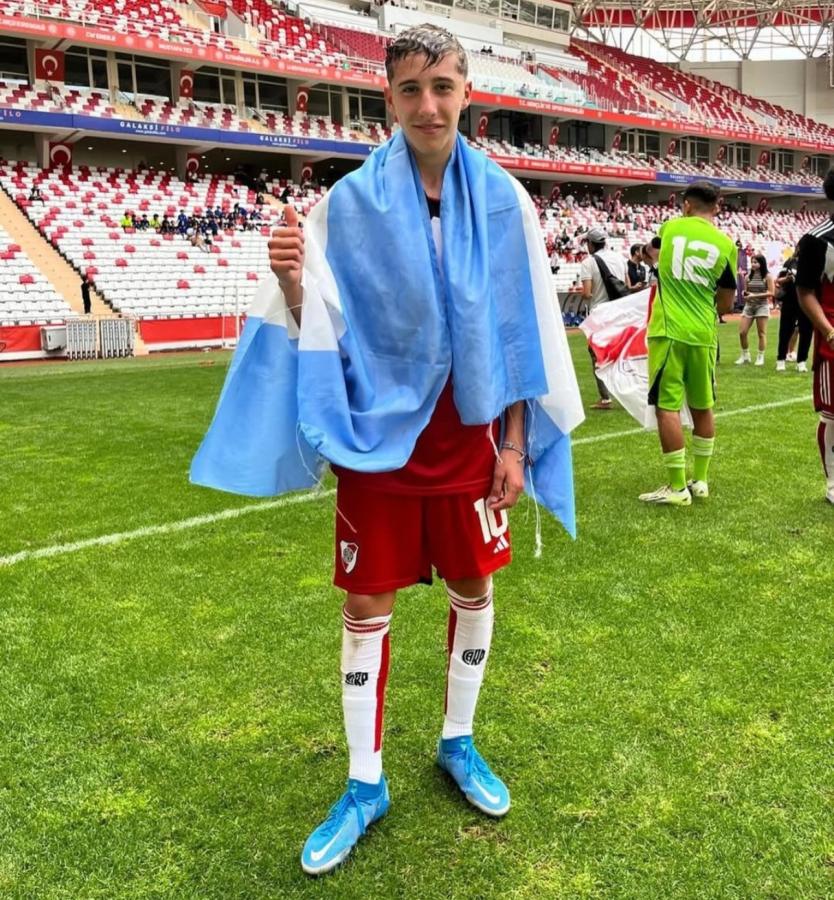 Imagen Luca Scarlato se irá de River a través de la Patria Poestad.