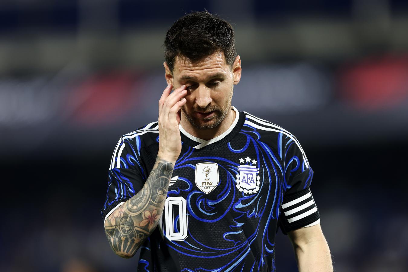 Imagen Messi mostró destellos en la noche de La Bombonera