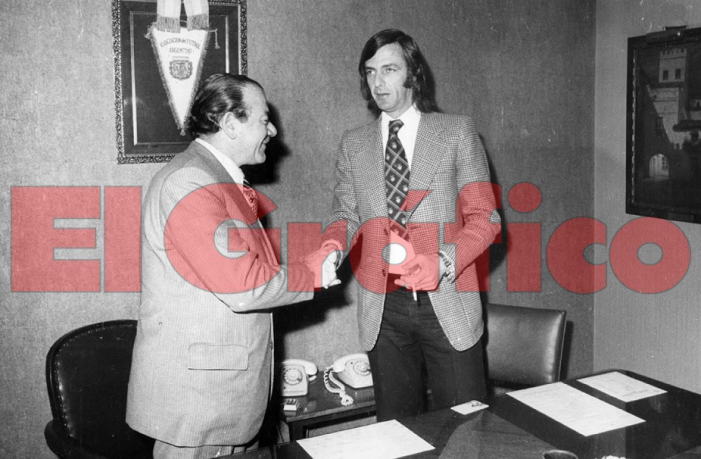 Imagen Trato hecho: David Bracuto le da la bienvenida a César Menotti.