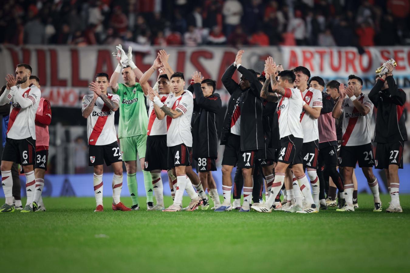 Imagen River debutó con un triunfo esperanzador pero deberá corregir algunas viejas mañas. Fotobaires.