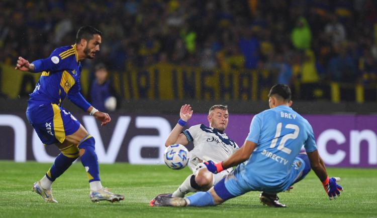 Imagen de Boca falló en defensa y Vélez no perdonó: los goles del Fortín
