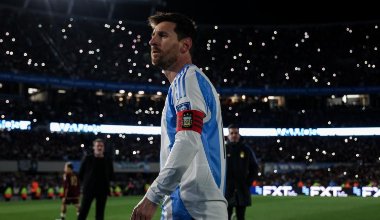 Imagen de Messi presentó la última camiseta que utilizará en la Selección Argentina: "Para toda la vida"