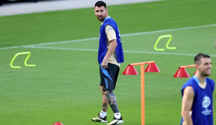 Imagen de Llegaron las buenas noticias: Messi se perfila para ser titular ante Ecuador